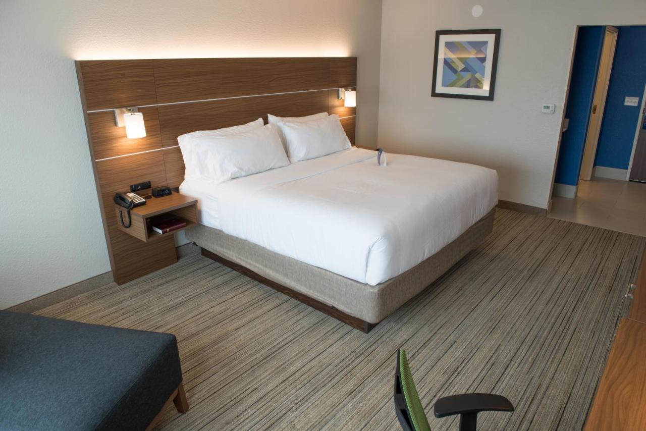 Holiday Inn Express & Suites - Merrillville By Ihg Bagian luar foto