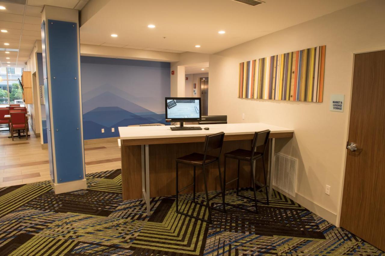Holiday Inn Express & Suites - Merrillville By Ihg Bagian luar foto