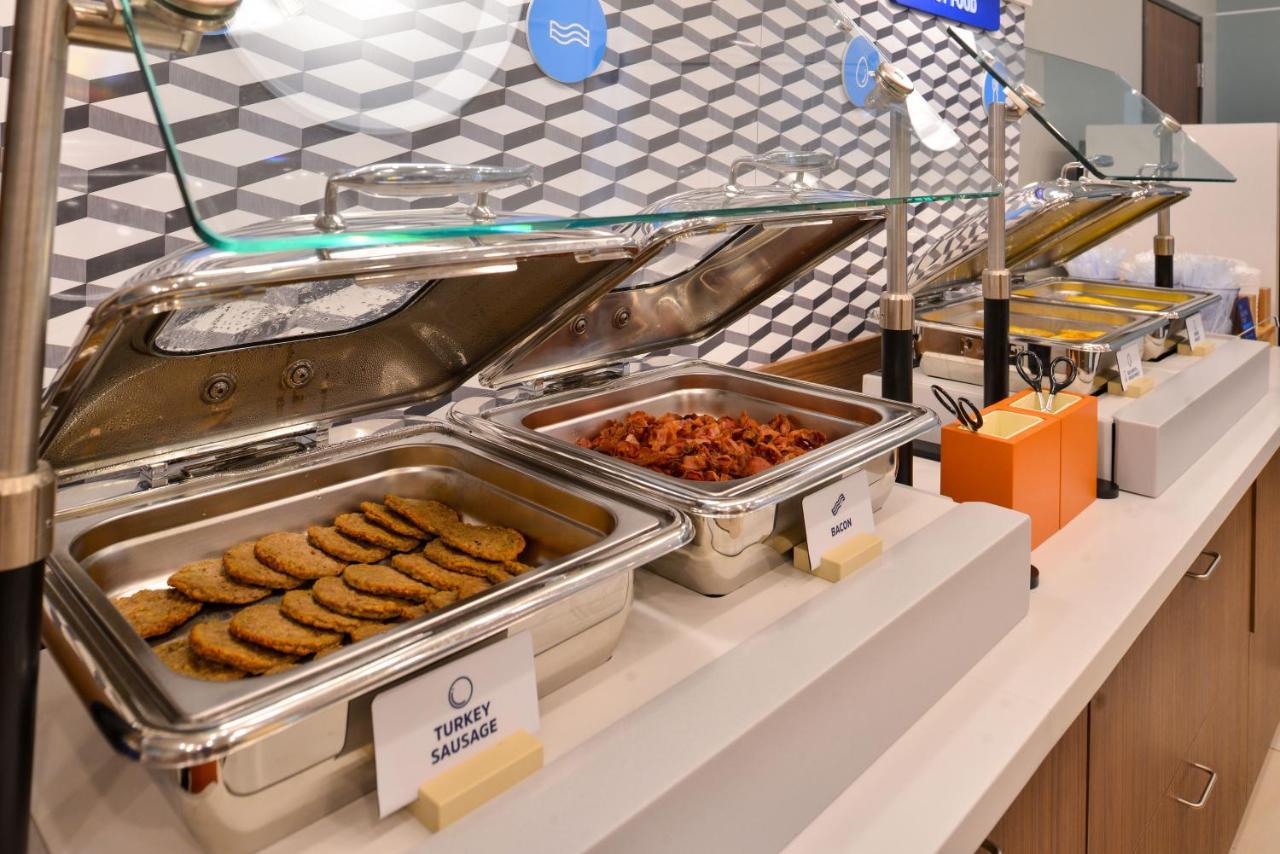 Holiday Inn Express & Suites - Merrillville By Ihg Bagian luar foto
